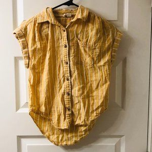 Yellow & White Striped Short-Sleeve Button Up XS